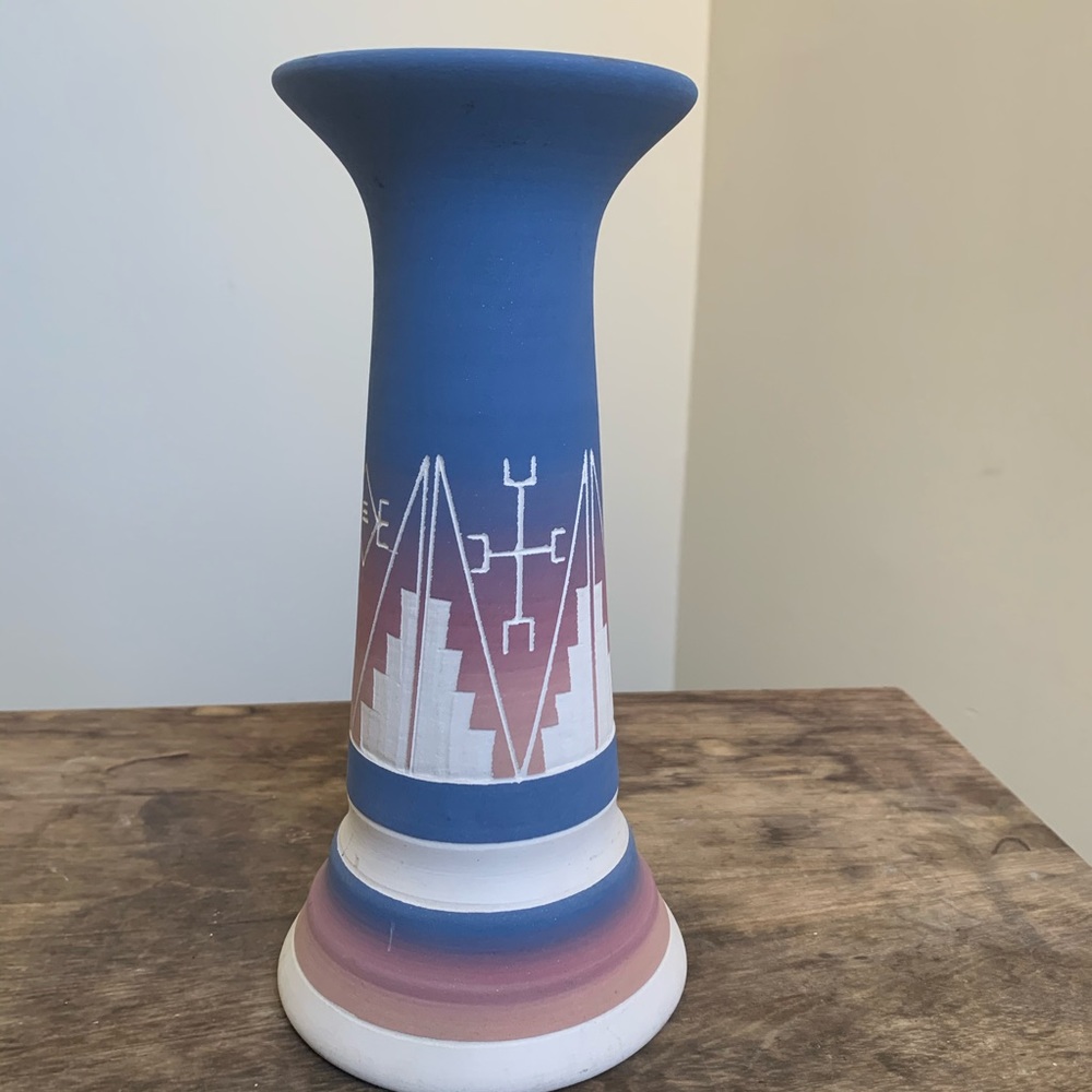 Hand Made Aztec Vase - Picture 6 of 7
